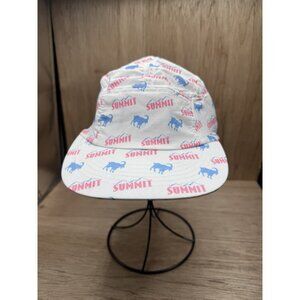 Breakmark Summit Goat Ultimate Frisbee Nylon Hat Running